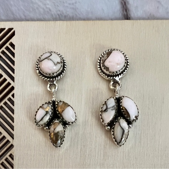 ❤️ NEW Angel Dahlia Kingman Turquoise 925 Southwestern Navajo Earrings 10 Gm - Picture 3 of 10